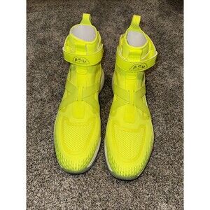 APL  Athletic Propulsion Labs Super Future Men’s Size 12